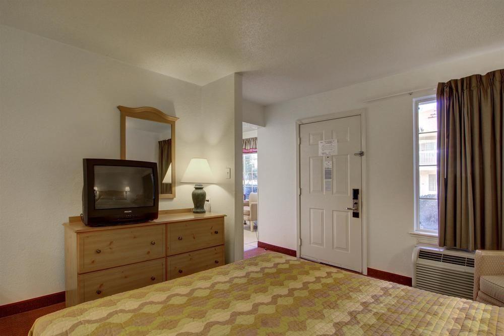 Atlanta Hotel 罗斯威尔 外观 照片